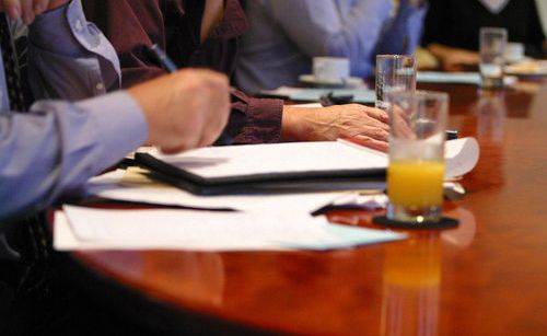 Reggeli kávézásra hívják a kolozsvári vállalkozókat