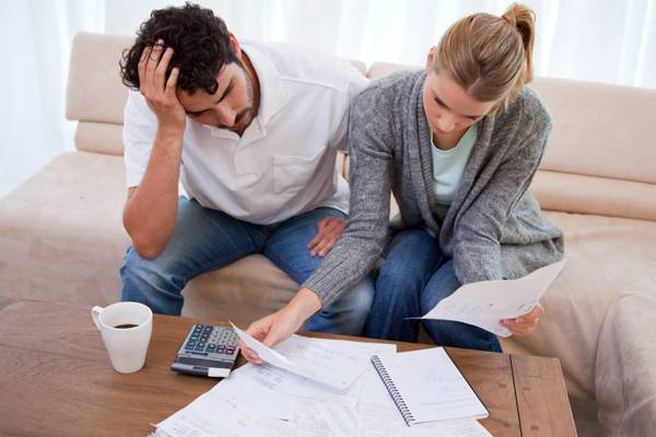 Havi jövedelmük 90 százalékát elköltik a háztartások