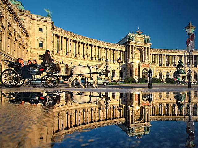 Többször, de olcsóbban nyaralnak a tehetősebbek