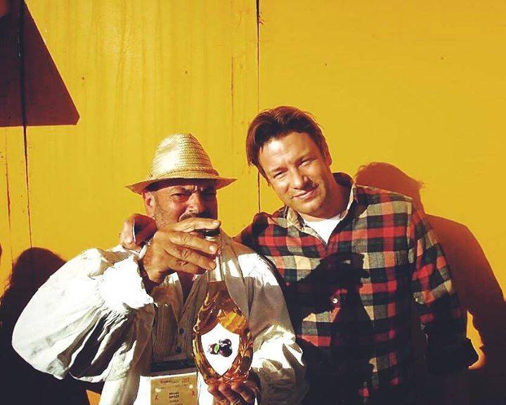 Jamie Oliver beleszeretett a szilágysági szilvapálinkába