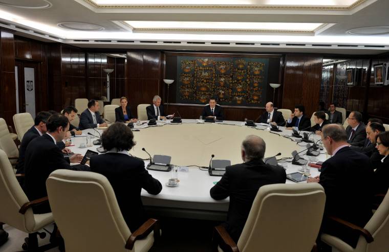 Homály fedi a 2015-ös büdzsét – Adóemelések jöhetnek