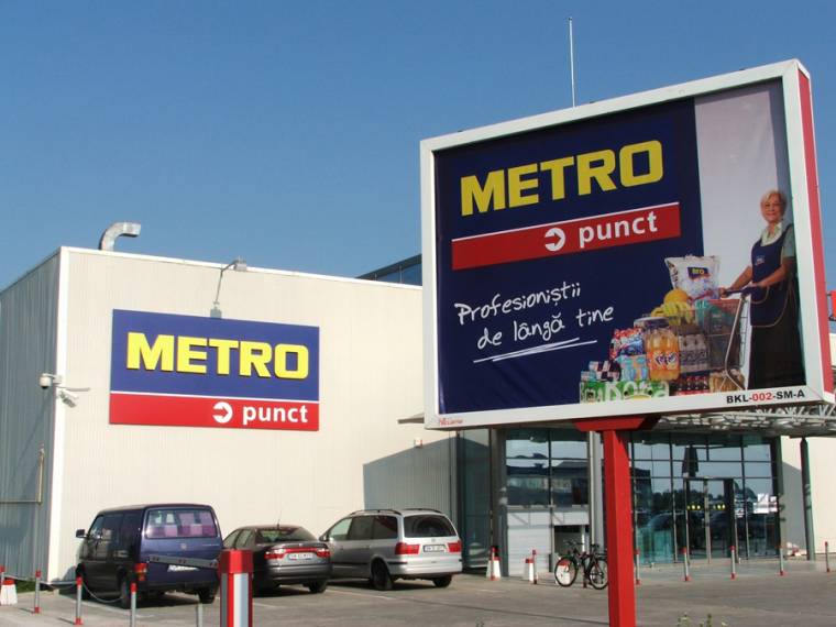 Szalmonellával fertőzött fagyasztott csirkehúst hív vissza a Metro üzletlánc