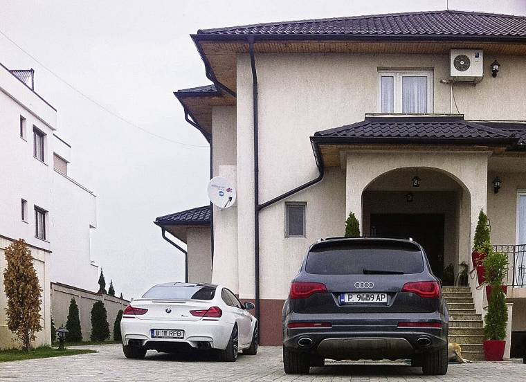 Bolgár rendszámú autója lehet a regadó kitalálójának