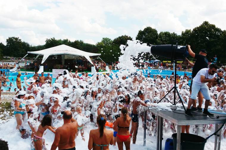 Nyaralási nagyüzem országszerte