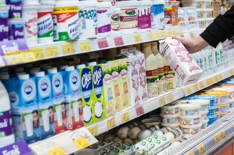 Tejválság: a kereskedőket okolja a miniszter