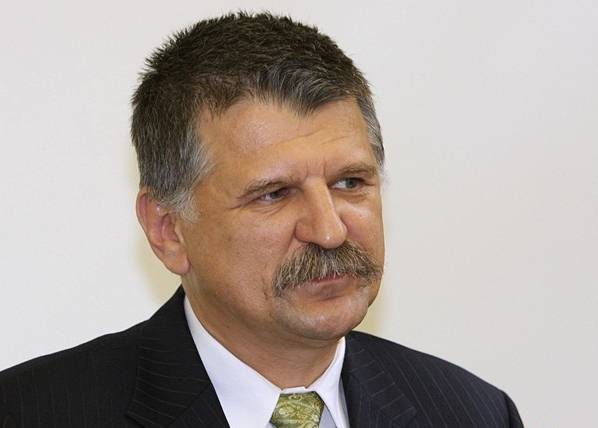 Kövér: A felvidéki magyarságnak nem szabad hátrálnia