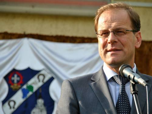 Navracsics: támogatjuk a szórványmagyarságot