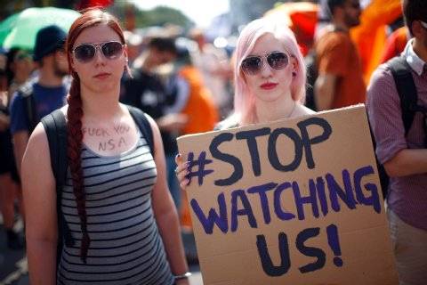 Németország: tüntetés az amerikai megfigyelés ellen