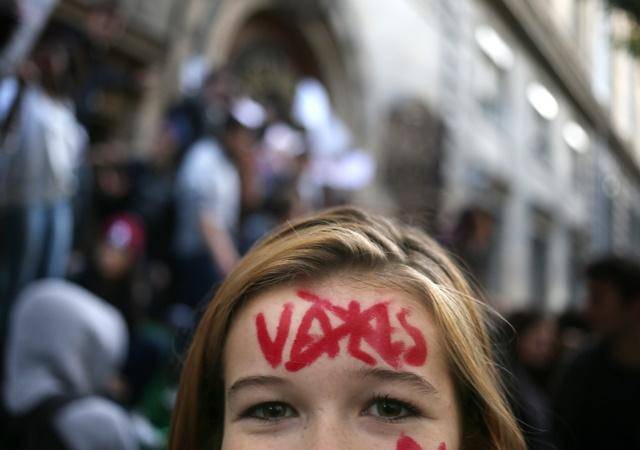 Romaügy: Valls nem enged