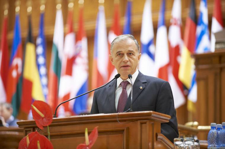 Főtitkár helyett helyettes: Mircea Geoanát nevezték ki a NATO második emberévé