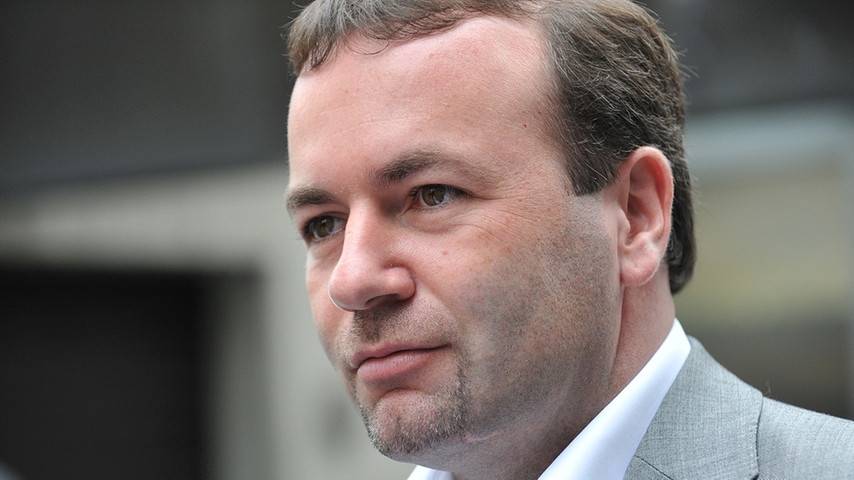 Manfred Weber távollétében nem dönthetett a néppárt 