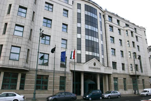 Május elején megy Aurescu Budapestre