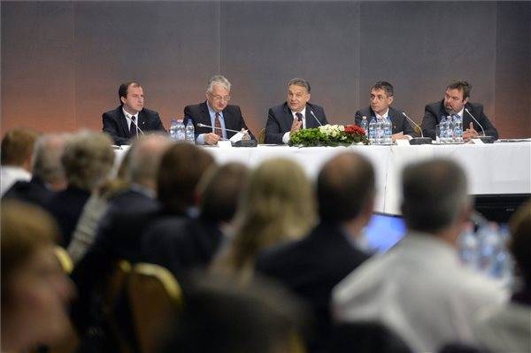 Semjén: támogatja a honosítást a diaszpóra