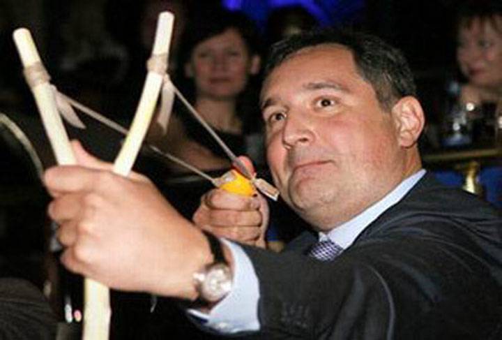„Dögöknek” nevezte a román hatóságokat a légtérből kitiltott orosz kormányfőhelyettes