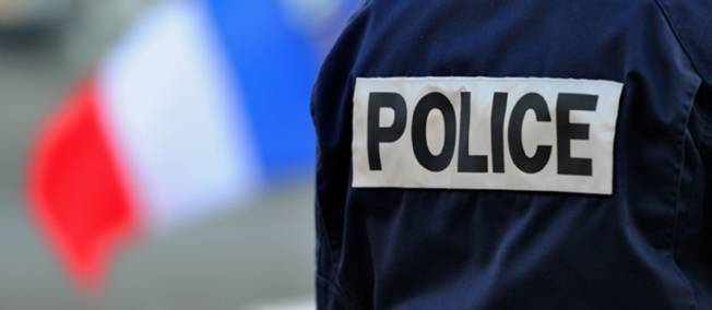 Allahu Akbar! – kiáltotta egy férfi, és leszúrt egy tanárt egy franciaországi iskolában