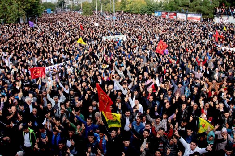 Európai tüntetések az Iszlám Állam ellen