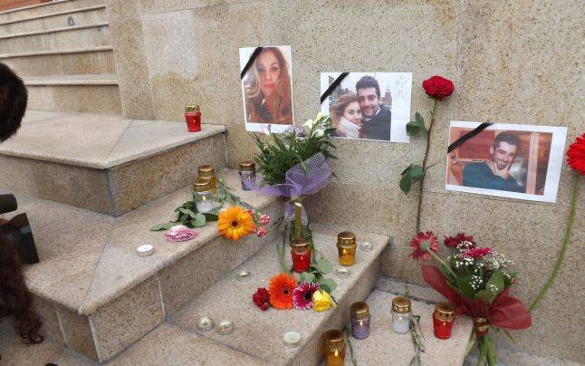 Gyertyagyújtással emlékeztek a kolozsvári egyetemistákra