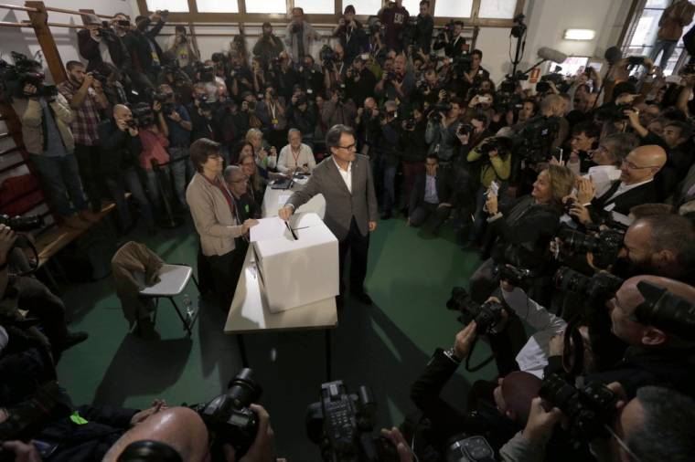 Katalán népszavazás: elsöprő többségben a függetlenségpártiak