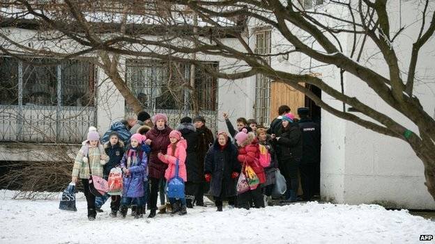 Két halottja van a moszkvai középiskolai túszdrámának