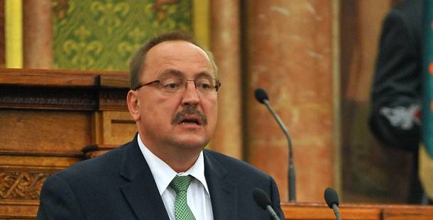 Honosítás: Németh Zsolt cáfolja a visszaéléseket