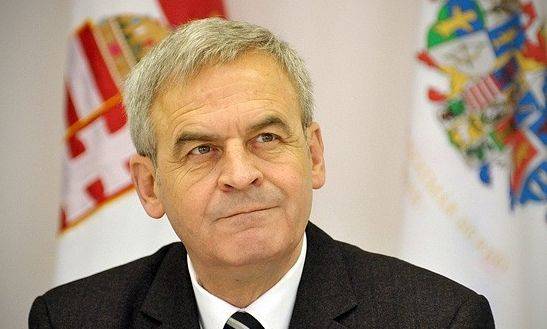 Tőkés László kampányhadjáratot sejt