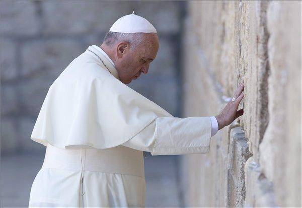 A palesztinok elutasítják, hogy a Siratófal izraeli ellenőrzés alatt maradjon