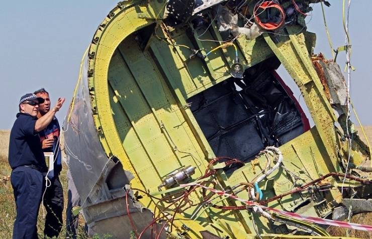 Folytatódik a maláj gép roncsainak vizsgálata