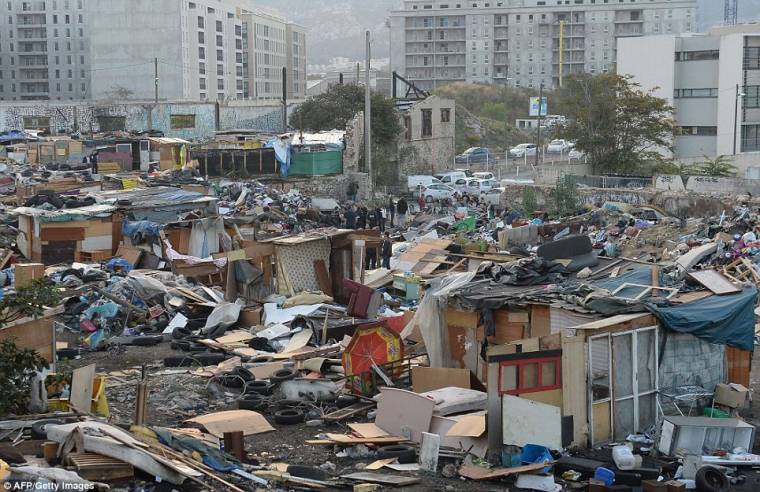 Újabb illegális cigánytelepet számoltak fel Marseille-ben