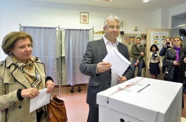 Semjén: nemzeti érdek, hogy minél többen menjenek el szavazni