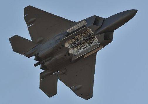 Az olajfinomítókat támadják Szíriában a szövetségesek