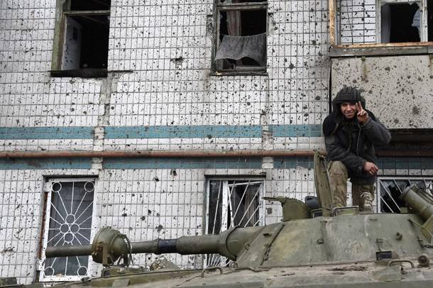 Kijev: újabb orosz katonák léptek Ukrajna területére