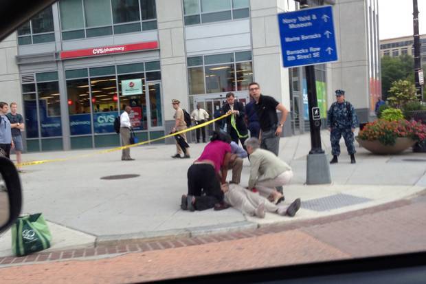 Washingtoni lövöldözés: tucatnyi halott