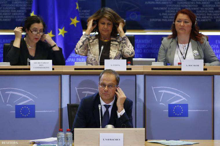 Navracsics Tibor oktatásért, kultúráért, ifjúságpolitikáért és sportügyekért felelős európai biztos lehet a Romániában sorra kerülő EB-meccsek egyik díszvendége 