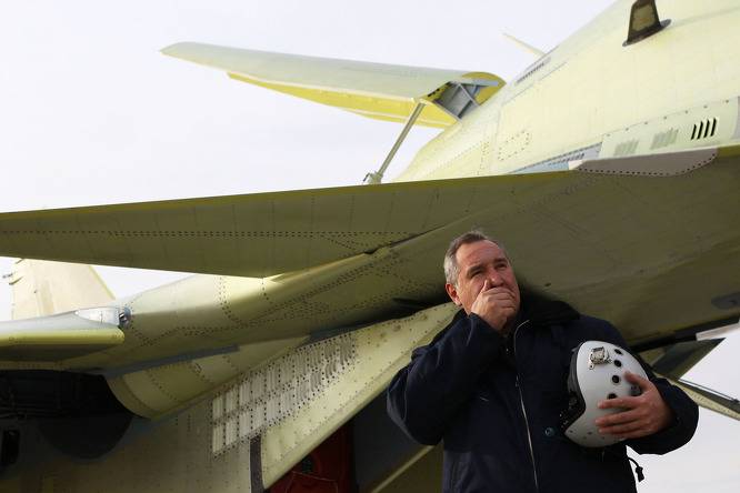 Dmitrij Rogozin többnyire a fenyegetőző és durva megnyilvánulásairól híresült el 