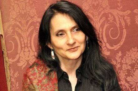 Elhunyt Mona Marian rendező