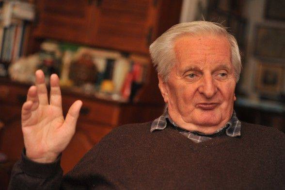 Pomogáts Béla tart előadást Szentgyörgyön