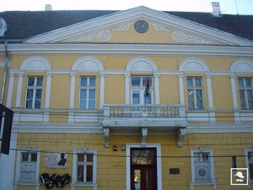 Szobrot állítanak Berde Mózsának