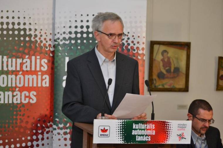 A romániai magyar kortárs képzőművészet jövőjéről tanácskoznak