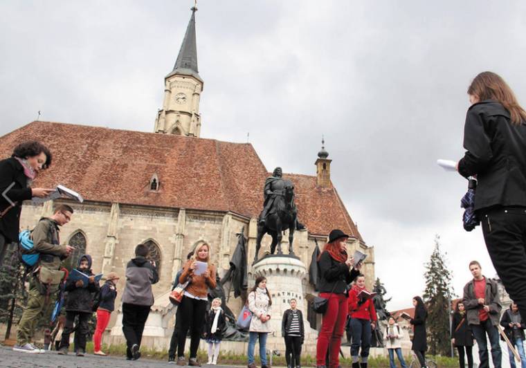 Versek ezreit szavalták a magyar költészet napján