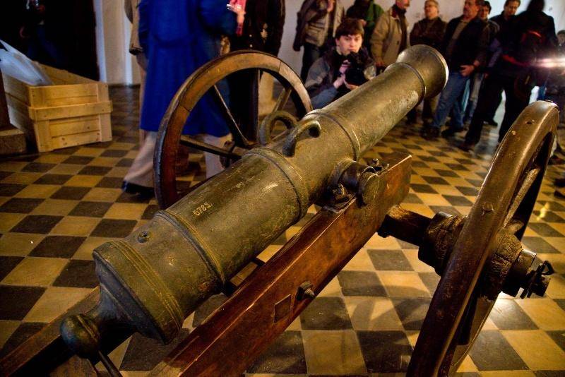 &bullet;  Fotó: Henning János