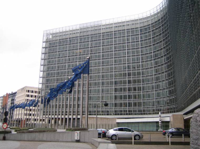 Brüsszel kötelezettségszegési eljárást indított Magyarország ellen a civil törvény miatt