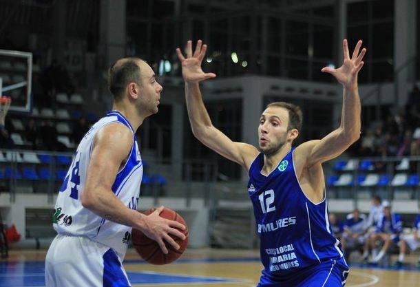 Utolsó másodperces triplával nyert a Maros KK