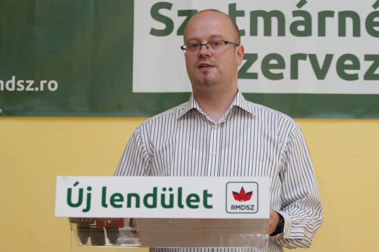 Tíz nap a pártváltásra