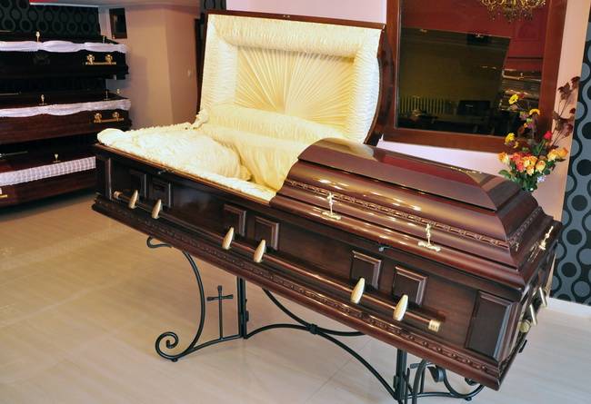 Halottak adataival üzleteltek rendőrök és mentősök