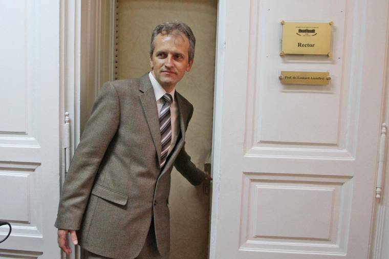 MOGYE: többismeretlenes németországi terjeszkedés