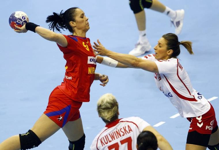 A lengyelek hazaküldték Romániát a kézi-vb-ről