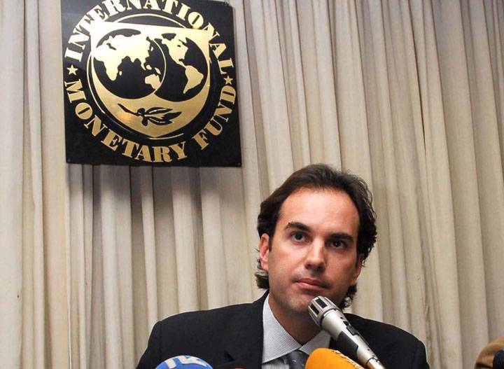 Óvatosságra inti a kormányt az IMF