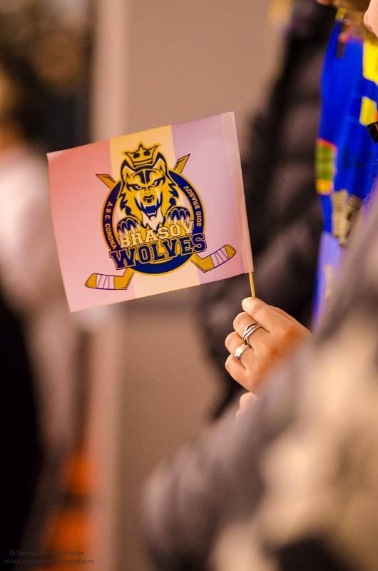 Szépített a Brassó, talpon maradt a hokielődöntőben