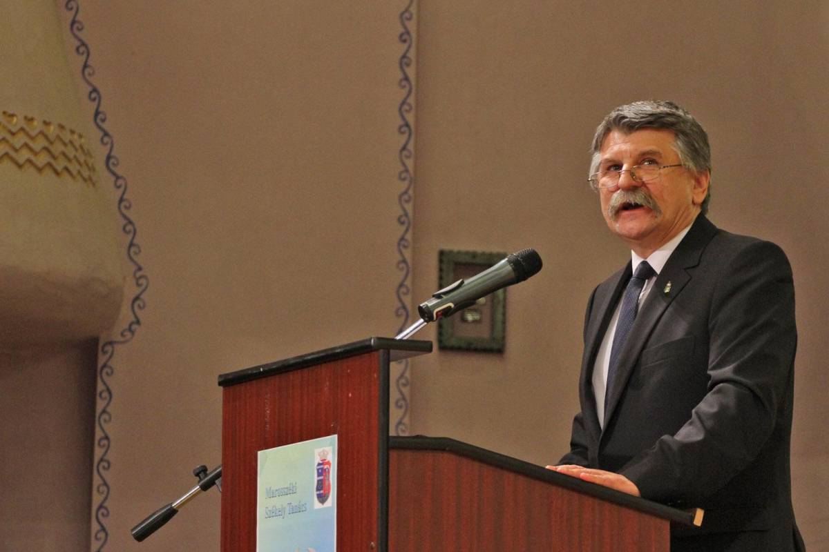 &bullet;  Fotó: Boda L. Gergely