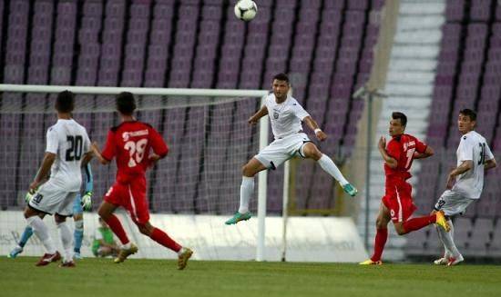 Holtvágányon a CFR, élen az újonc ACS Poli